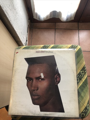 Grace jones living life - grace,